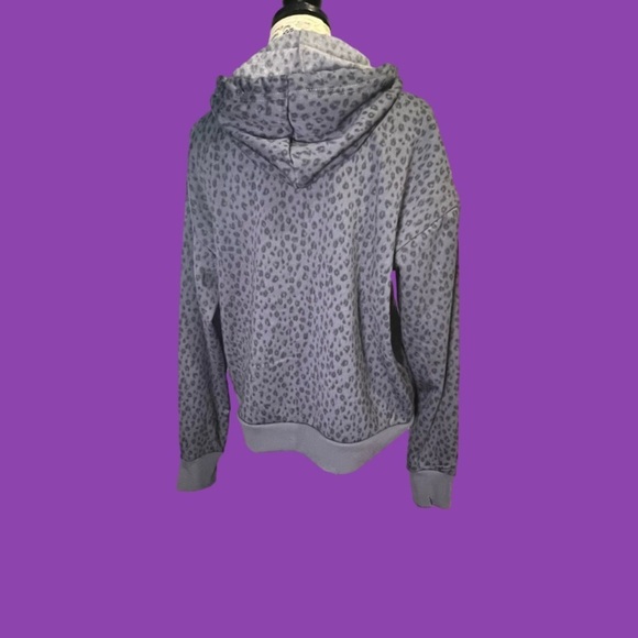 NWT bebe sport leopard print hoodie size 1X runs a size small - Picture 3 of 5
